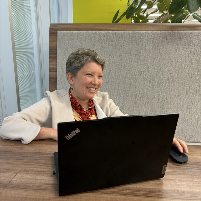 PR会社シニアアカウントマネージャー